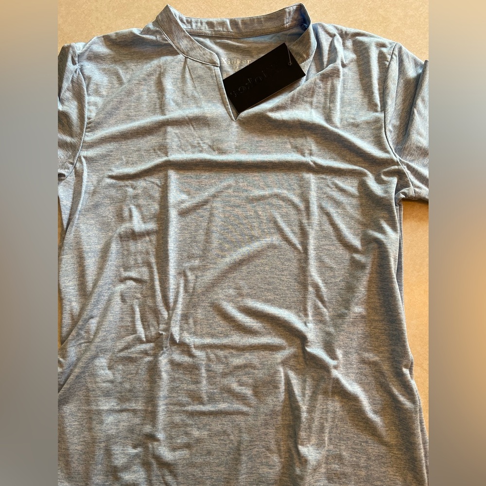 Womens t‎ shirt light blue notch at neck medium NWT